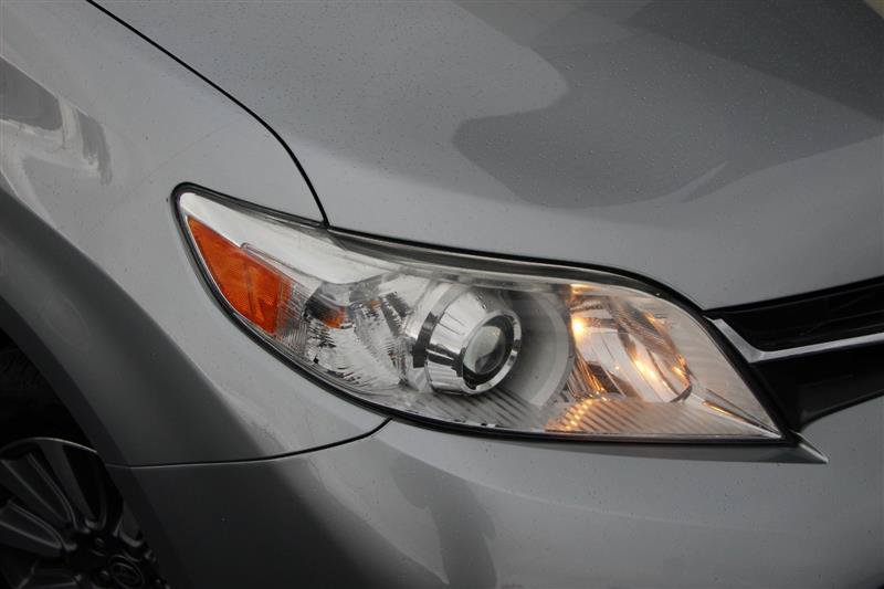 Used 2020 Toyota Sienna XLE w/ XLE Navigation Package AWD/4WD image 32