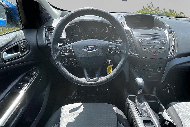 Used 2017 Ford Escape SE AWD/4WD image 8
