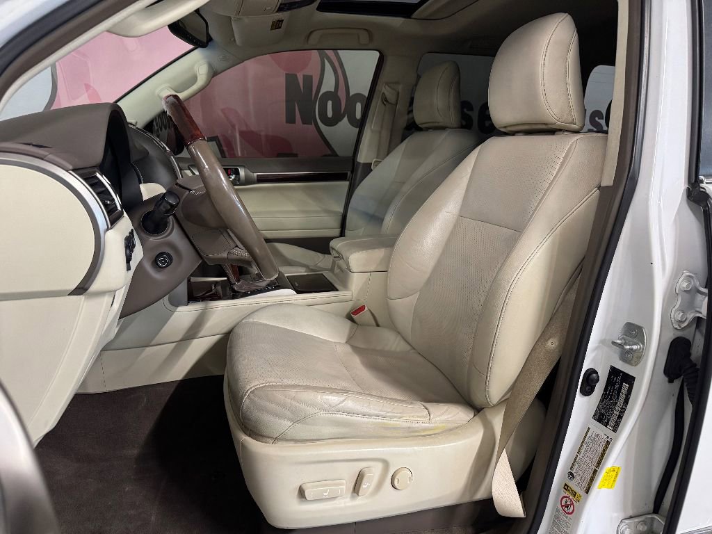 Used 2017 Lexus GX 460 Premium w/ Premium Package image 16