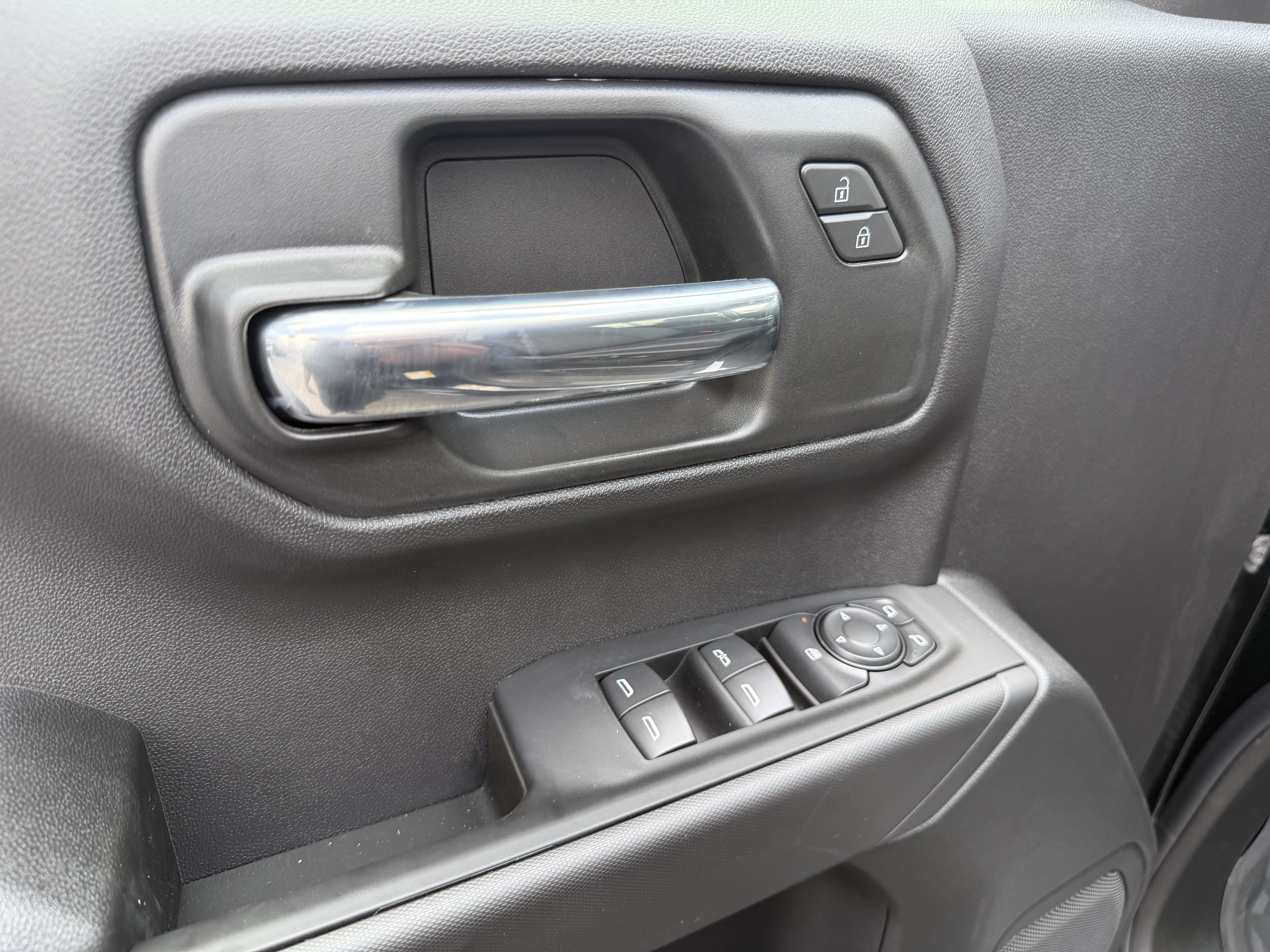 New 2026 Chevrolet Silverado 1500 Custom Trail Boss AWD/4WD image 15