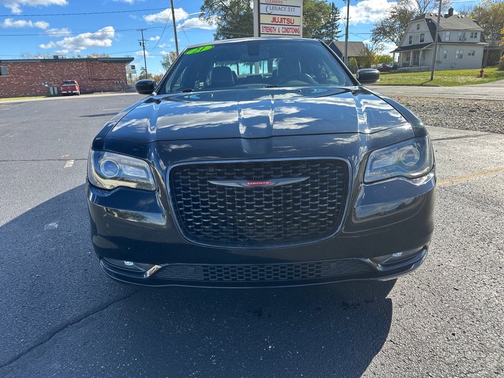 Used 2021 Chrysler 300 S image 3
