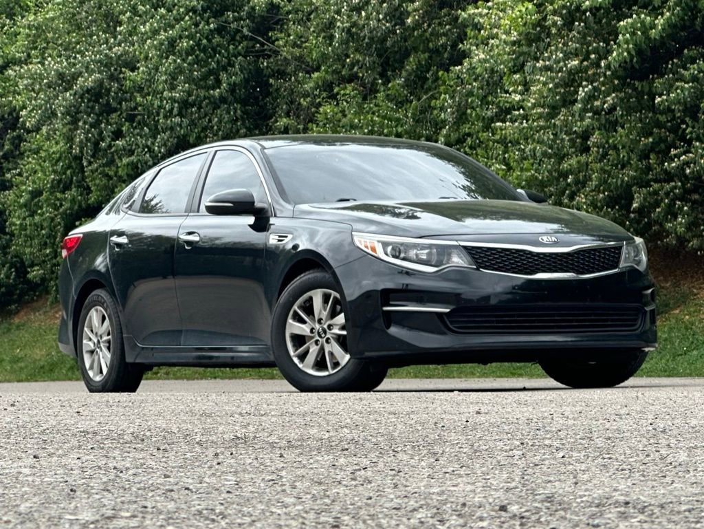 Used 2018 Kia Optima LX w/ Convenience Package image 2