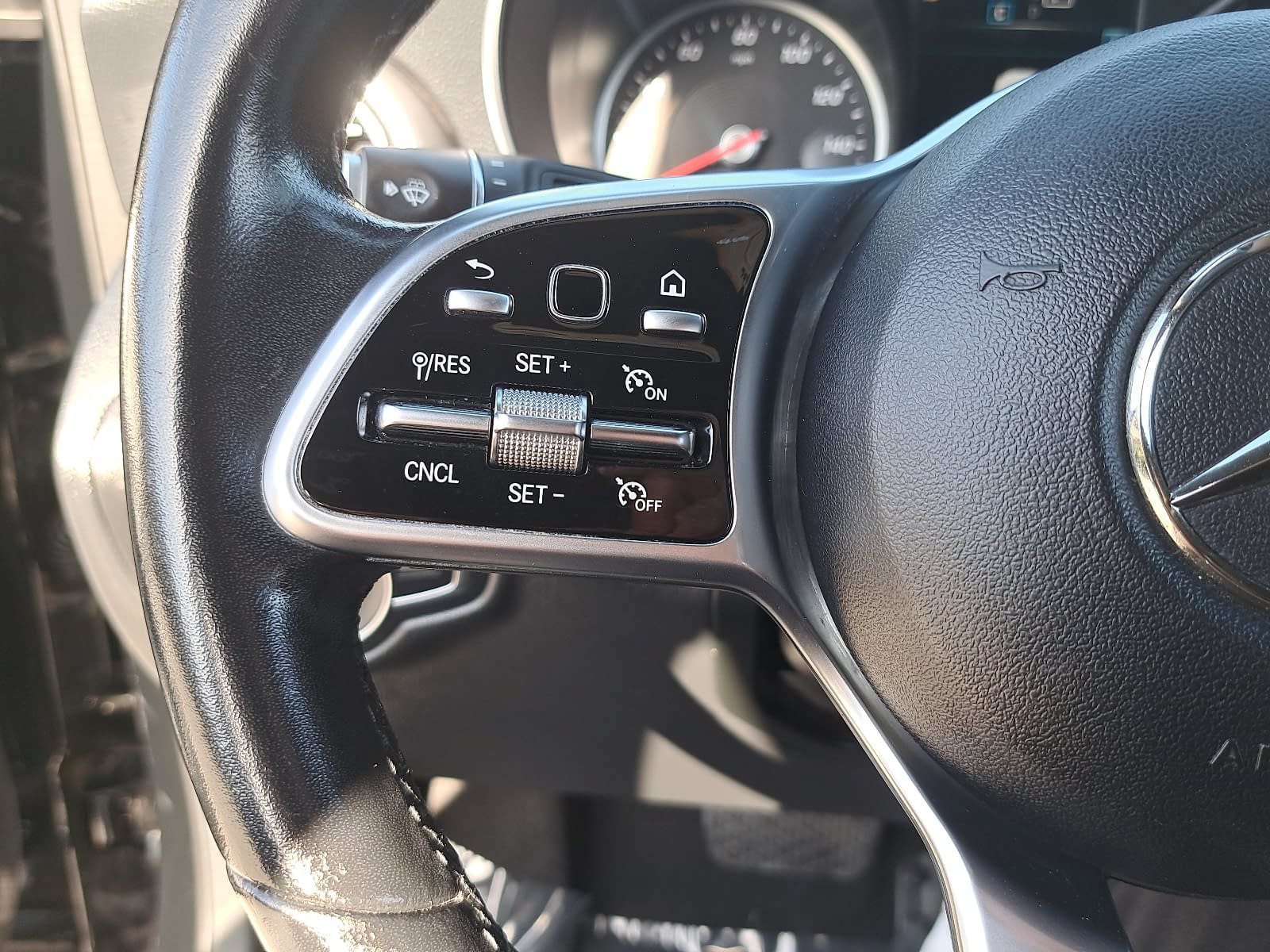 Used 2021 Mercedes-Benz GLC 300 image 19