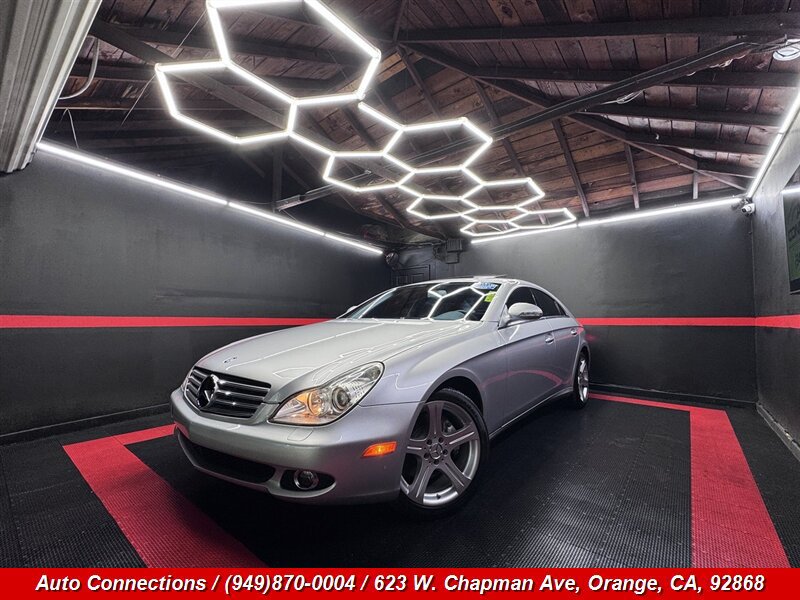 Used 2007 Mercedes-Benz CLS 550 image 2