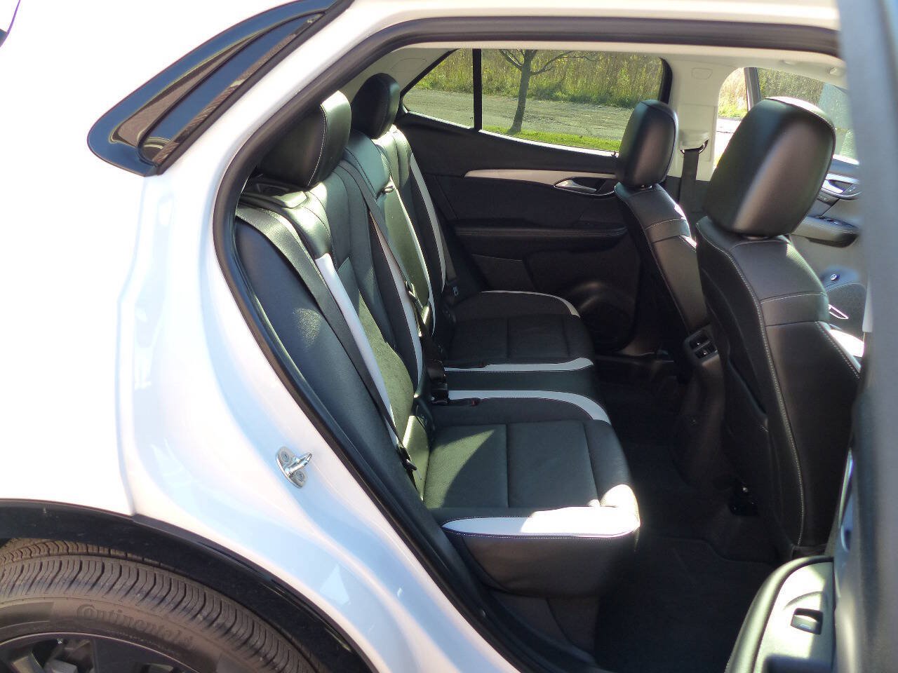 Used 2025 Buick Envision Sport Touring AWD/4WD image 42