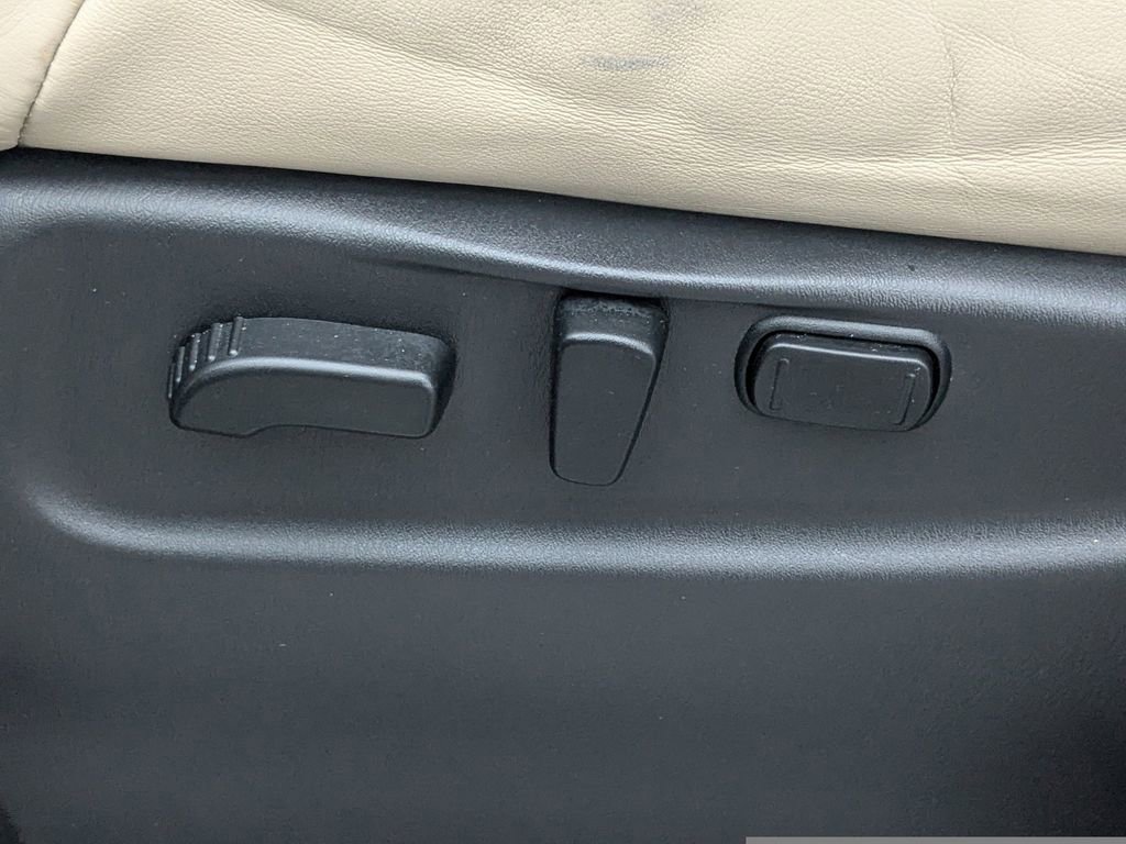 Used 2020 Nissan Armada Platinum w/ Cargo Package image 22