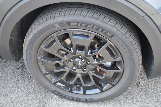 Certified 2022 Kia Telluride EX w/ EX Premium Package AWD/4WD image 12