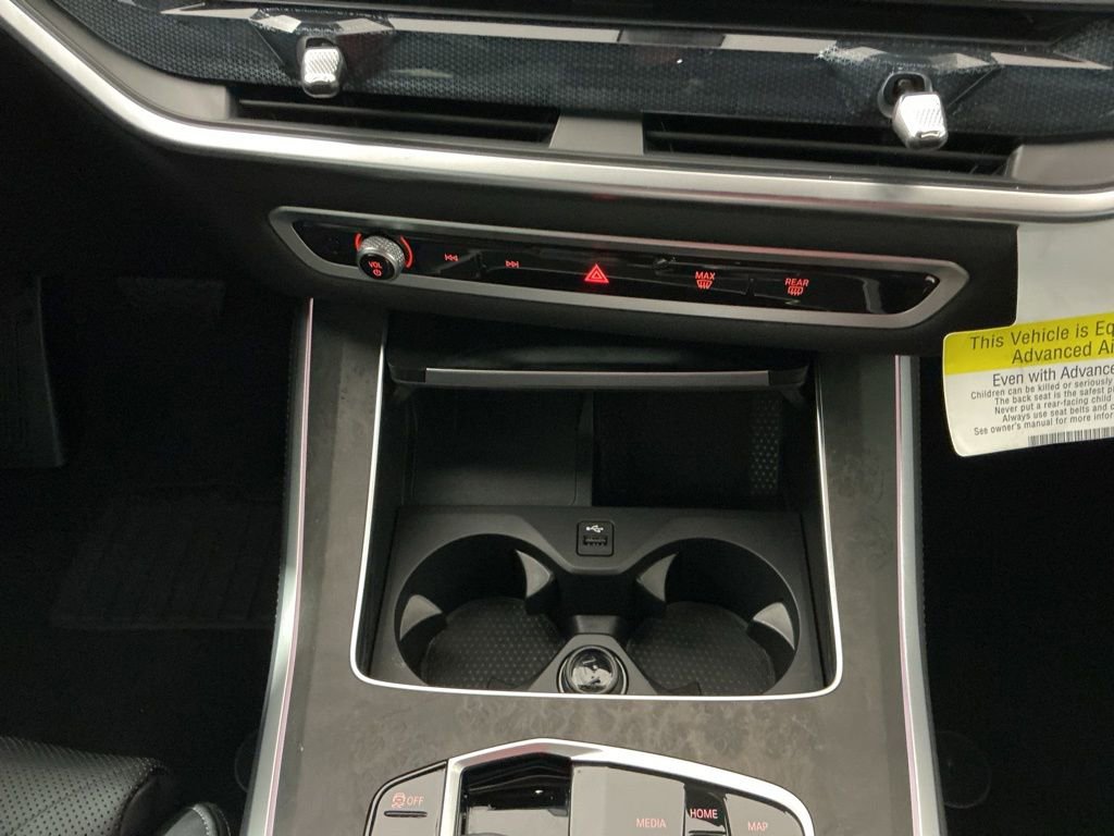 Certified 2025 BMW X5 sDrive40i w/ Climate Comfort Package RWD image 13