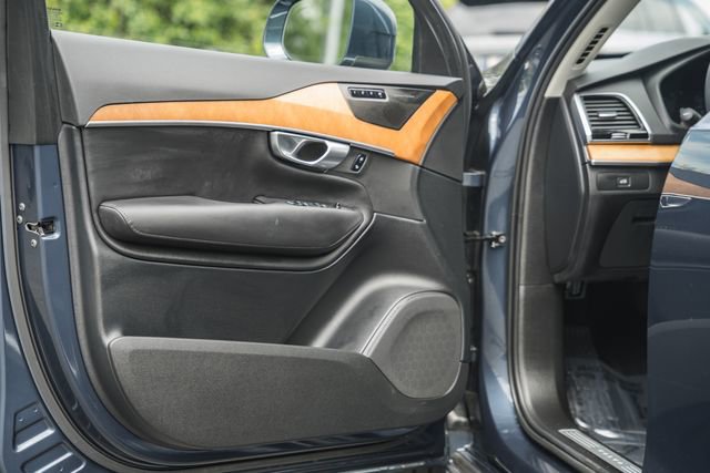 Used 2023 Volvo XC90 B6 Plus w/ Protection Package AWD/4WD image 37