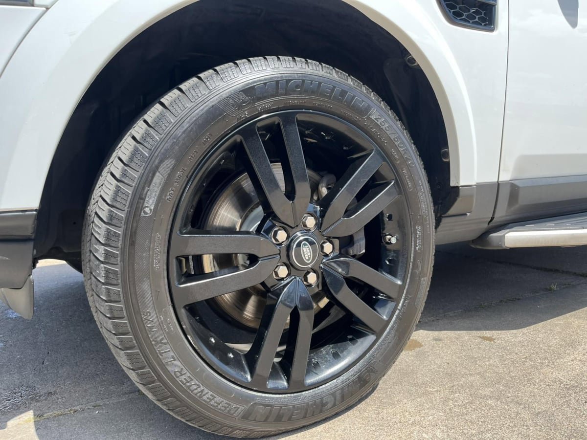 Used 2015 Land Rover LR4 HSE LUX AWD/4WD image 31