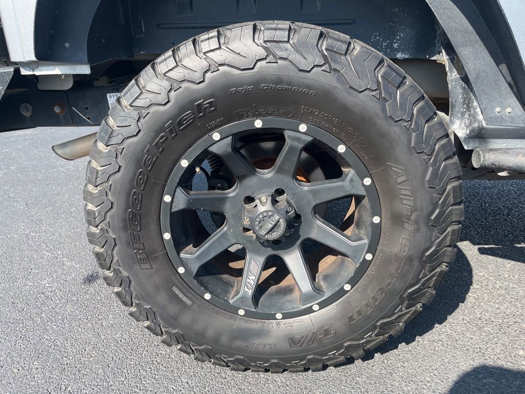 Used 2014 Jeep Wrangler Unlimited Sahara w/ Max Tow Package image 39