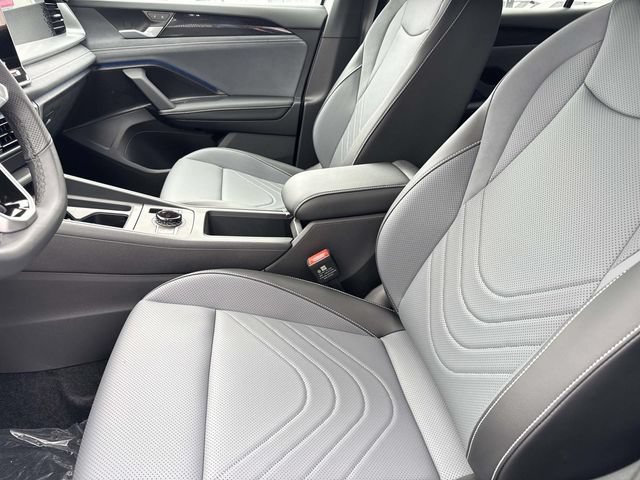 New 2026 Volkswagen Tiguan SE R-Line FWD image 19