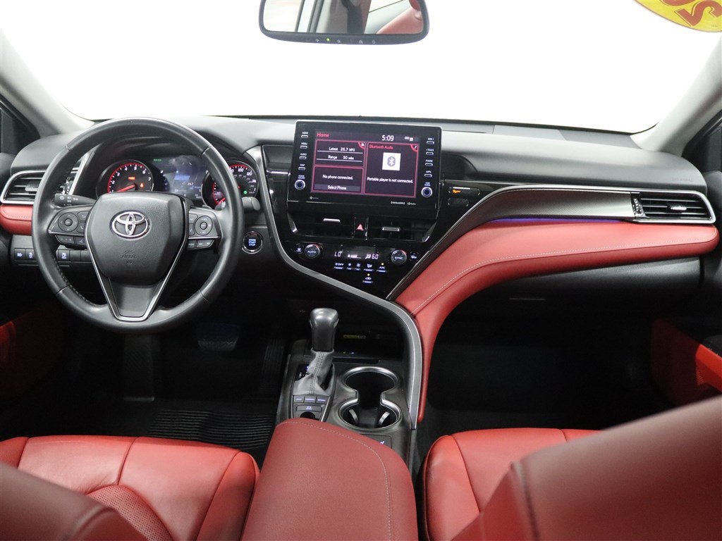 Used 2024 Toyota Camry XSE FWD image 25