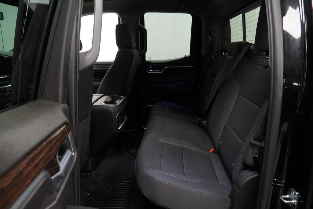 Used 2023 GMC Sierra 1500 Elevation w/ Preferred Package AWD/4WD image 11