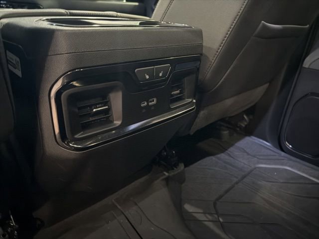 Used 2025 Chevrolet Silverado 2500 ZR2 w/ Technology Package AWD/4WD image 19