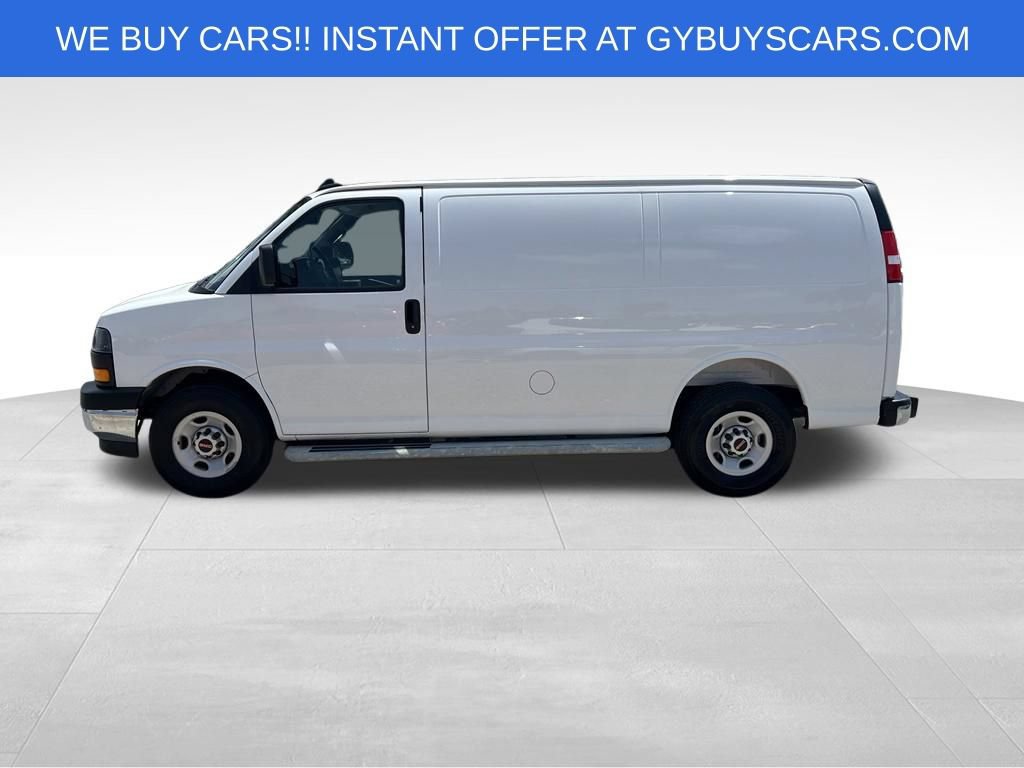 Used 2025 GMC Savana 2500 w/ Driver Convenience Package RWD image 3
