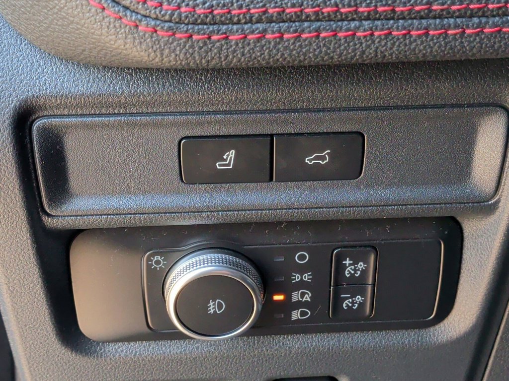 Used 2022 Ford Expedition Max Limited AWD/4WD image 16
