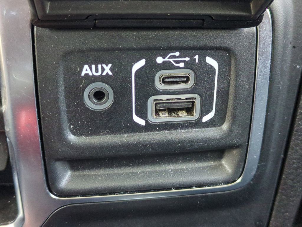 Used 2025 Jeep Wrangler Sahara 4xe image 24