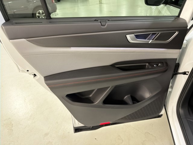Certified 2026 Volkswagen Atlas Peak Edition AWD/4WD image 24