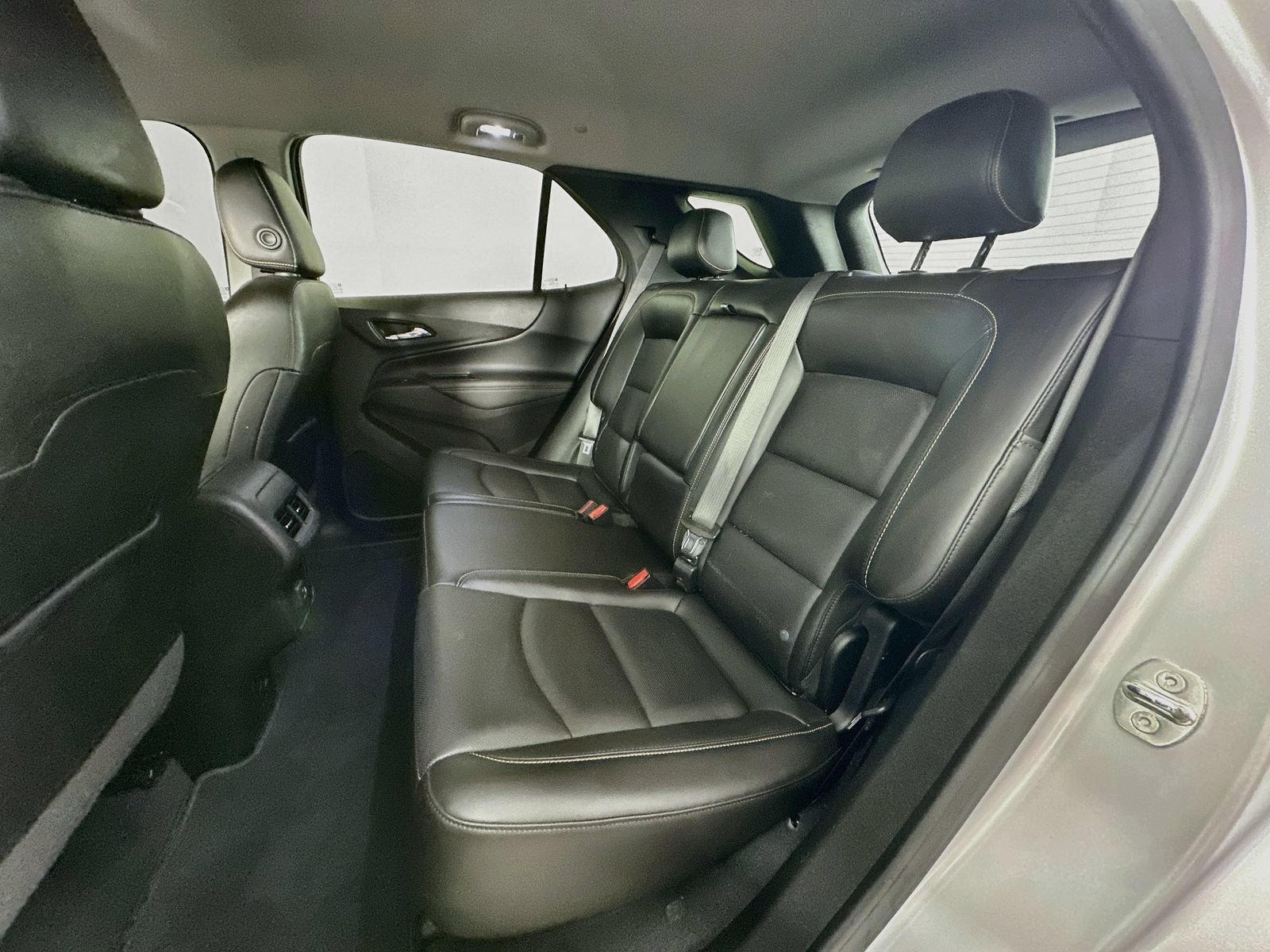 Used 2021 Chevrolet Equinox Premier AWD/4WD image 25