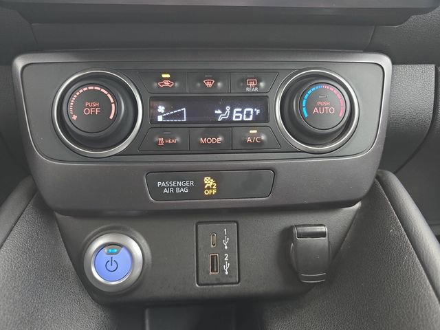 Used 2024 Nissan Leaf S image 30