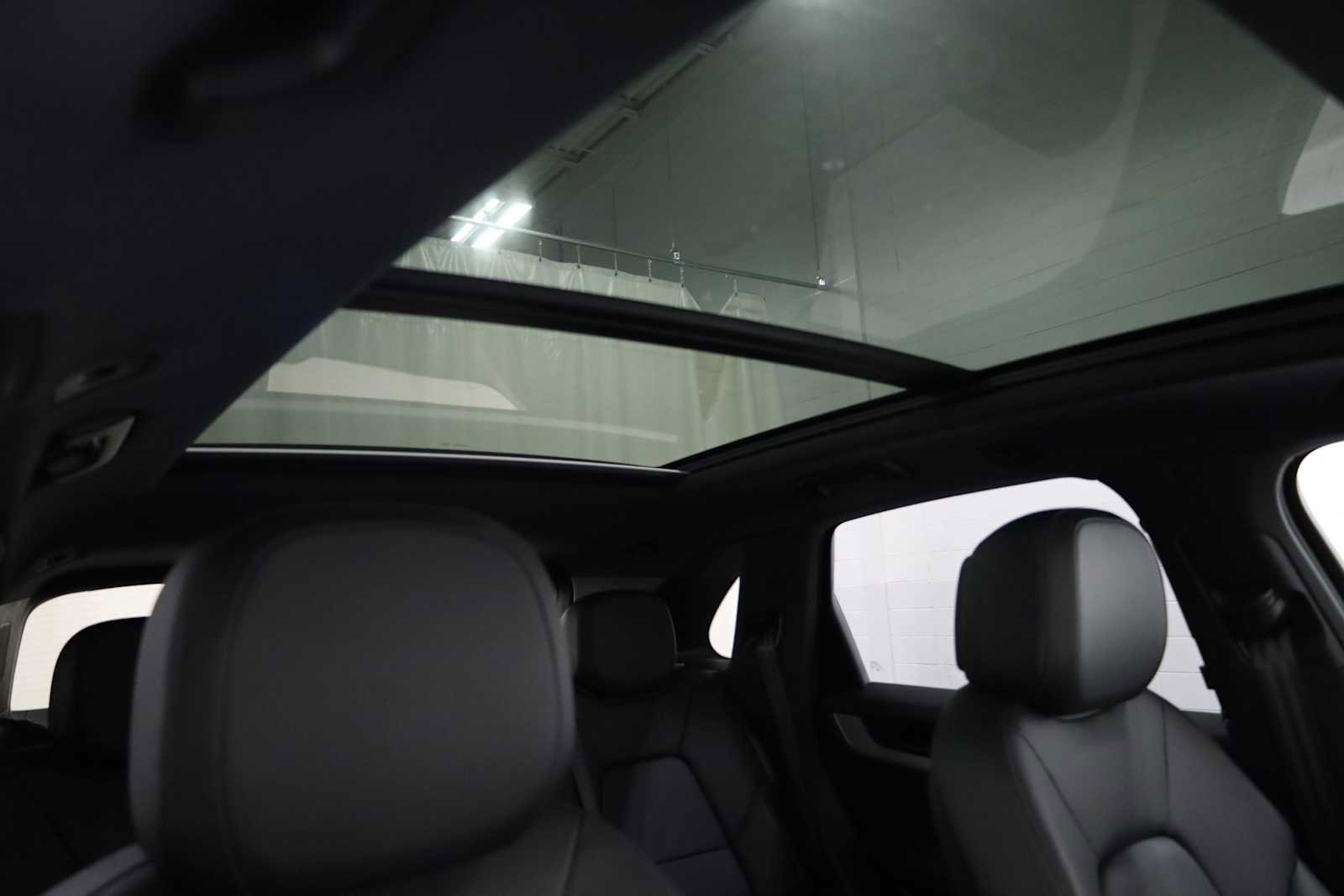 Certified 2024 Porsche Cayenne image 20