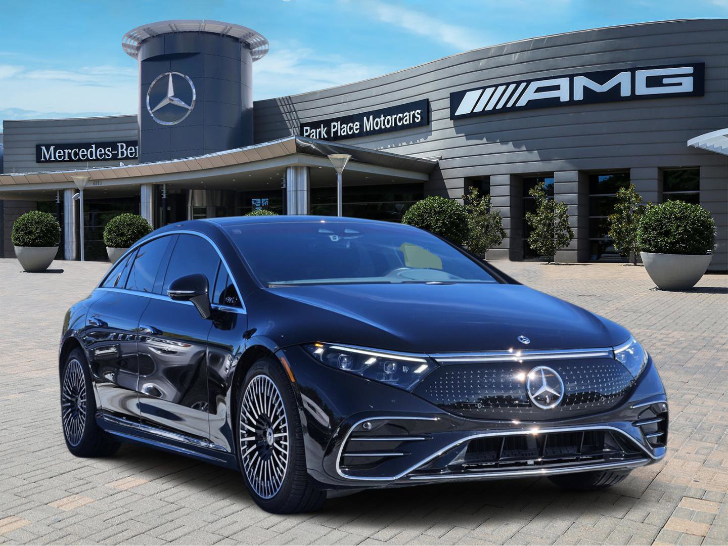 Certified 2023 Mercedes-Benz EQS 580 4MATIC Sedan image 2