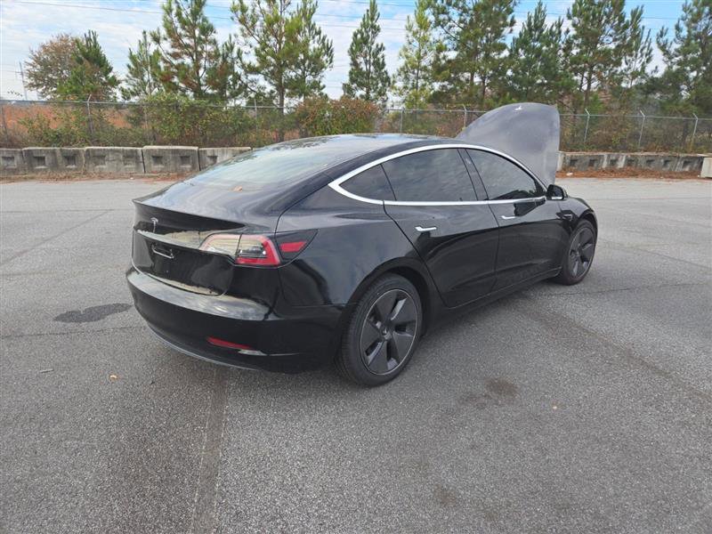 Used 2019 Tesla Model 3 Standard Range Plus image 10