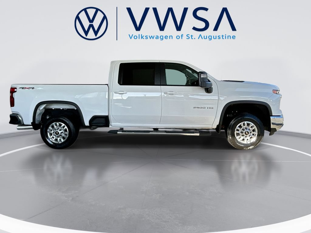 Used 2025 Chevrolet Silverado 2500 LT w/ Convenience Package AWD/4WD image 9