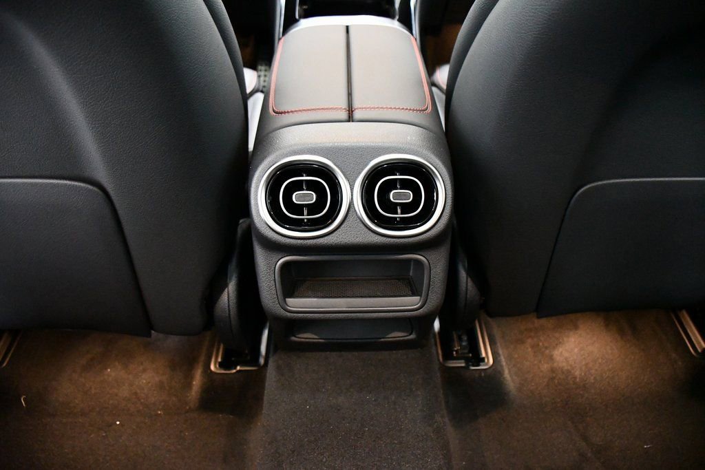 New 2026 Mercedes-Benz GLC 43 AMG 4MATIC image 17