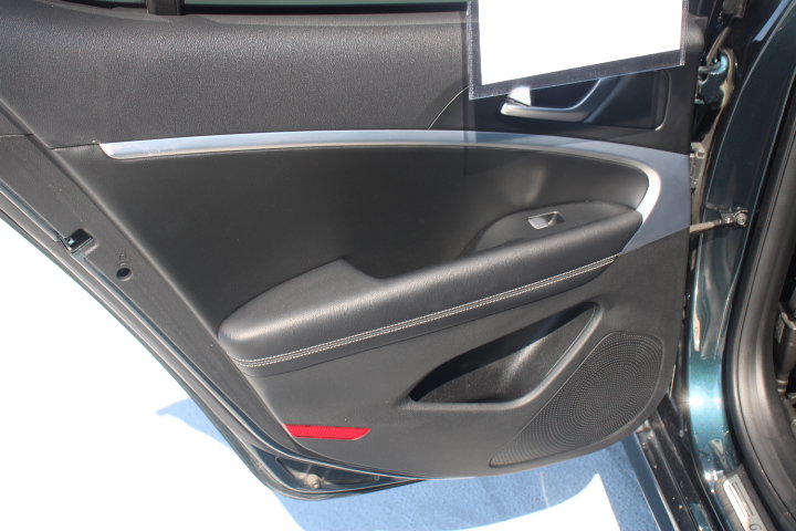 Used 2022 Genesis G70 2.0T RWD image 12