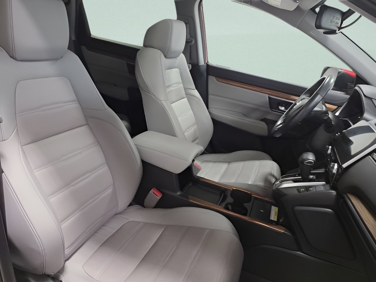 Used 2020 Honda CR-V Touring image 14