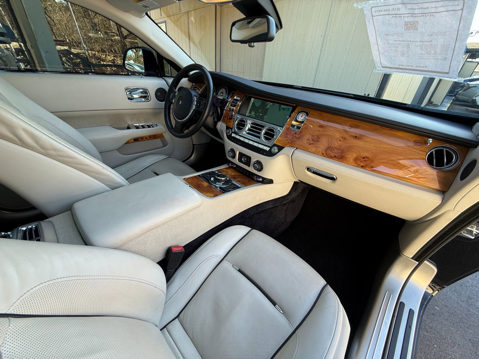 Used 2014 Rolls-Royce Wraith image 25