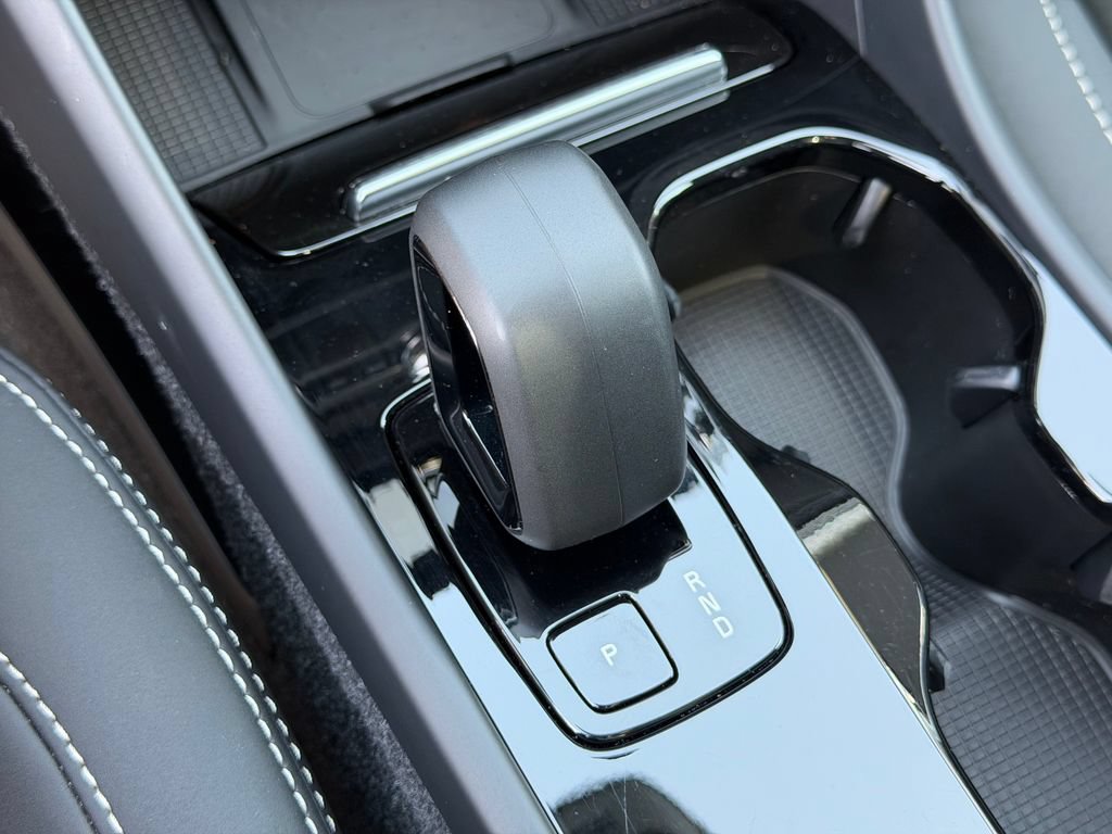 Certified 2023 Volvo XC40 Recharge Plus AWD/4WD image 35