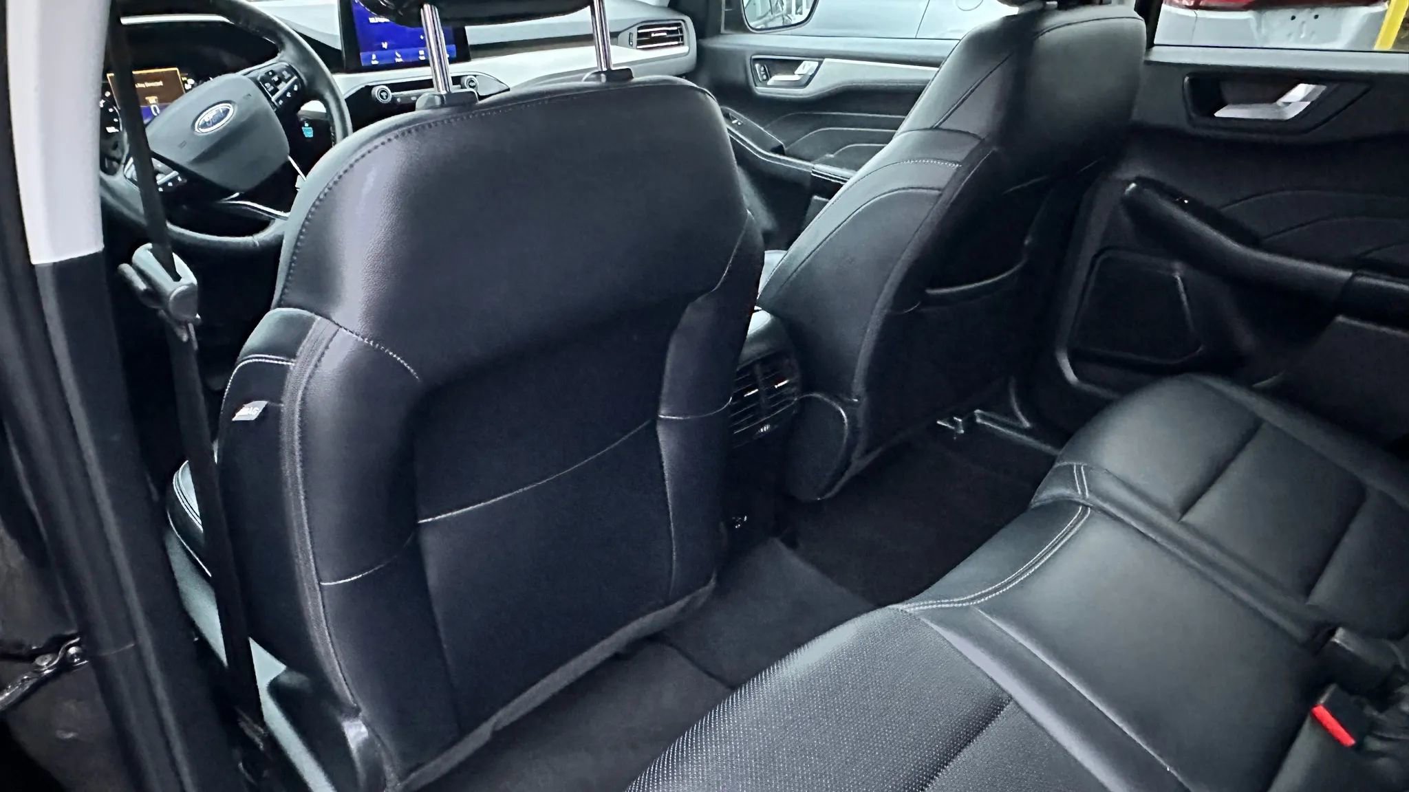 Used 2021 Ford Escape SEL image 14