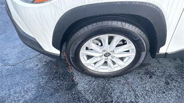 Used 2024 Toyota Corolla Cross LE image 35