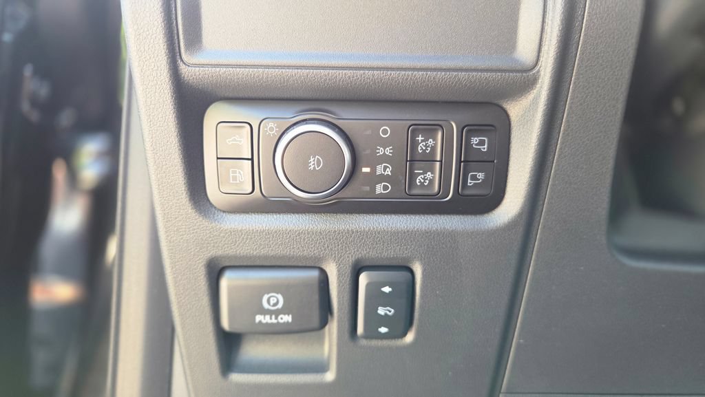 Used 2025 Ford F150 Lariat w/ Equipment Group 502A High AWD/4WD image 22