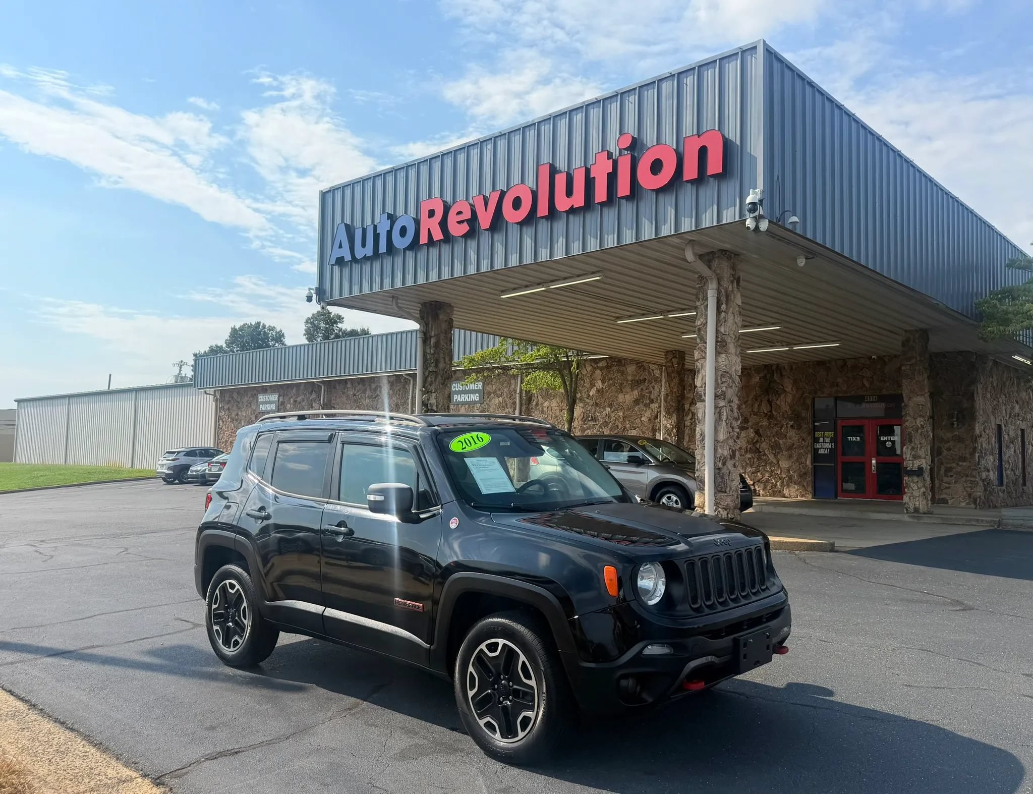 Used 2016 Jeep Renegade Trailhawk w/ Premium Trailhawk Package