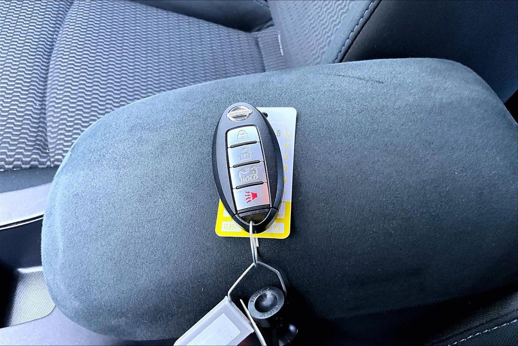 Used 2015 Nissan Leaf S w/ Charge Package FWD image 35