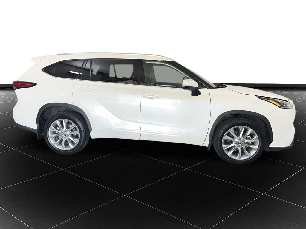 Used 2020 Toyota Highlander Limited AWD/4WD image 6
