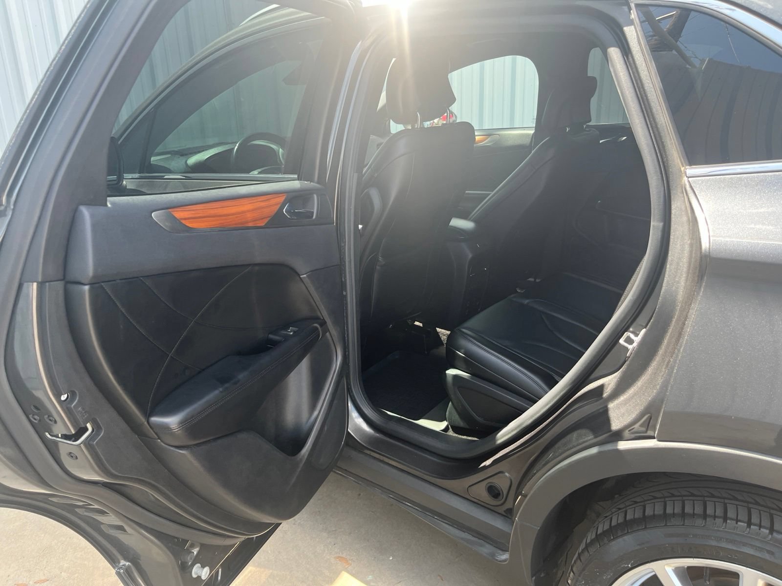 Used 2019 Lincoln MKC Reserve w/ MKC Technology Package FWD image 12