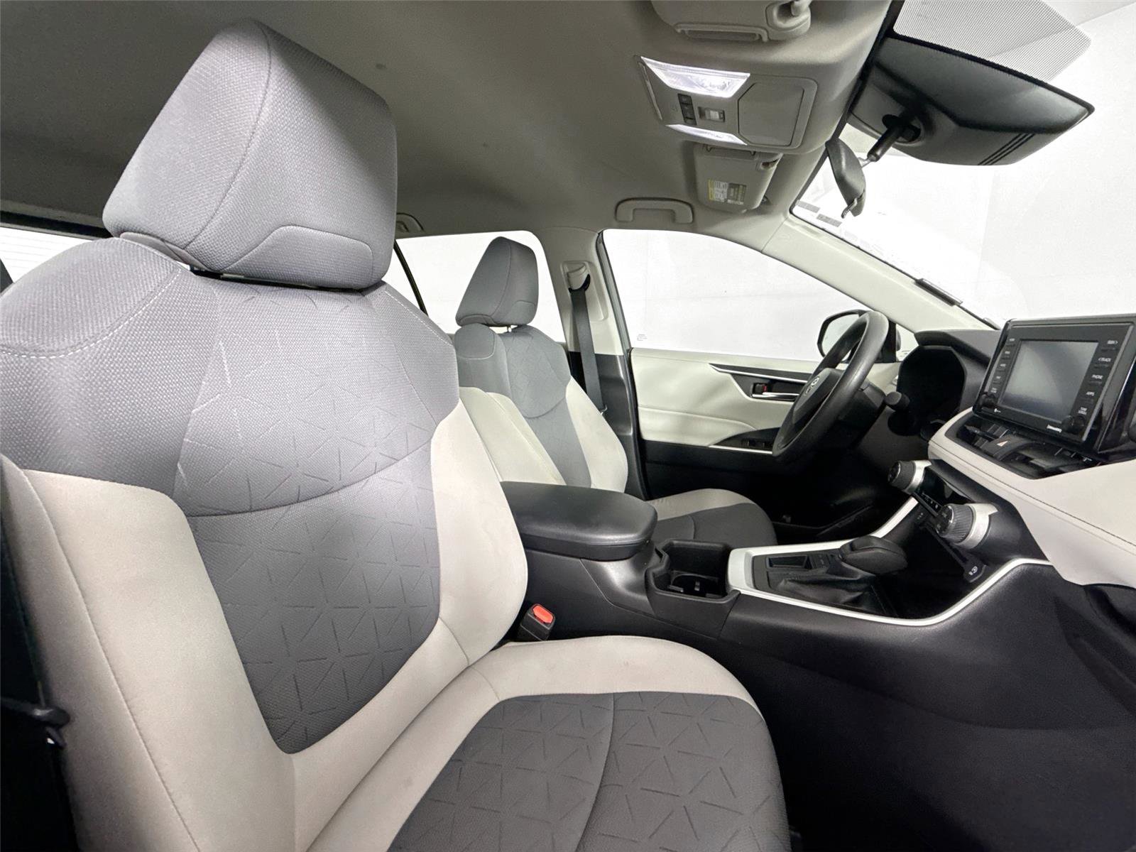 Certified 2022 Toyota RAV4 XLE image 41