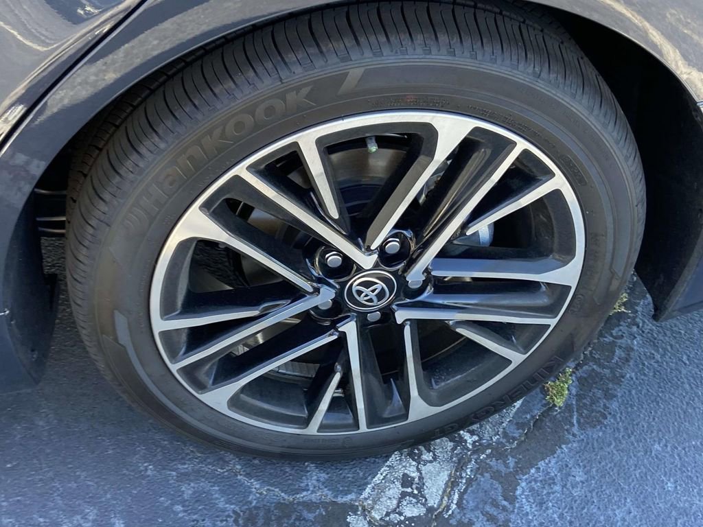 New 2026 Toyota Camry XLE w/ Premium Plus Package FWD image 9