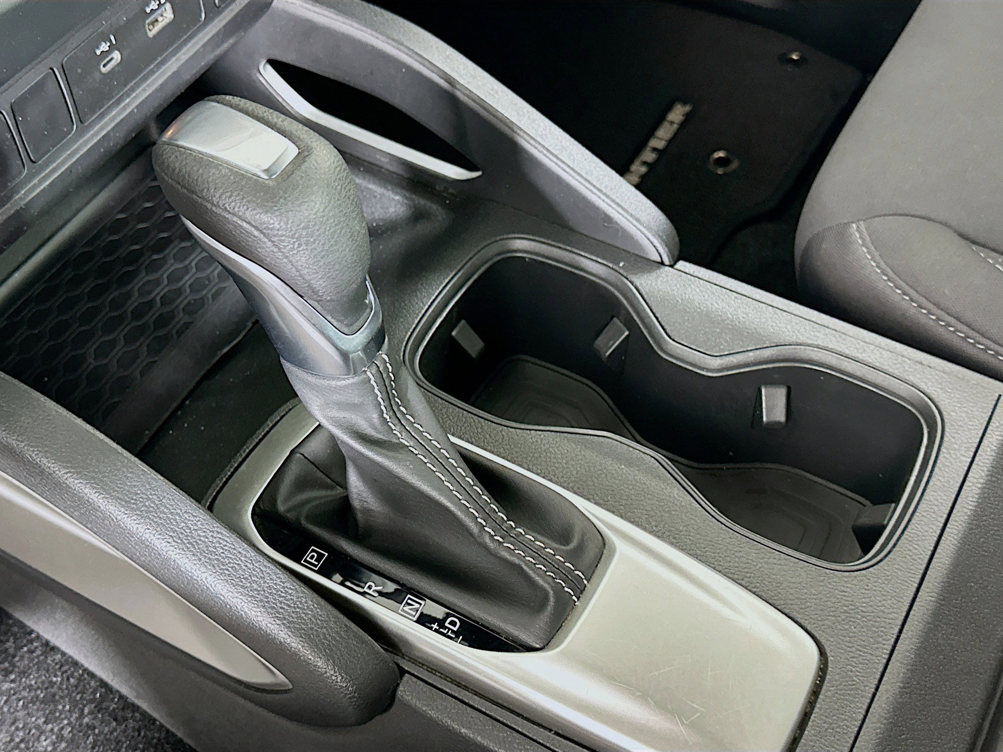 Used 2024 Nissan Frontier SV image 23