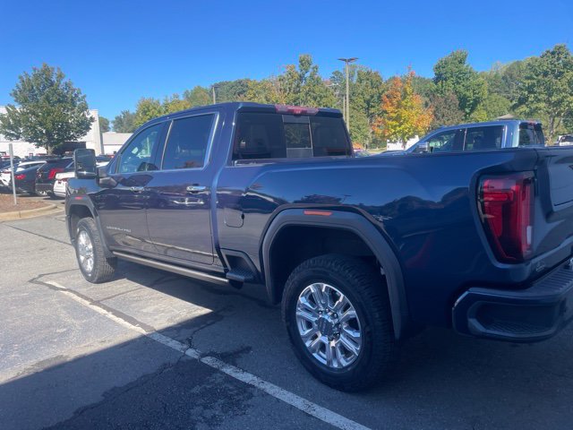 Used 2022 GMC Sierra 2500 Denali w/ Denali Ultimate Package AWD/4WD image 2