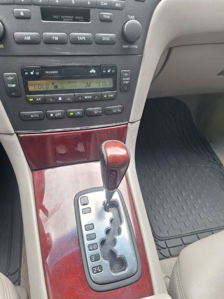 Used 2003 Lexus ES 330 FWD image 19