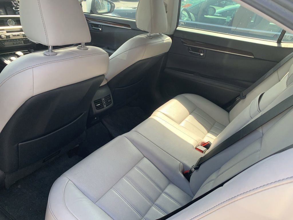 Used 2017 Lexus ES 350 w/ Luxury Package FWD image 20
