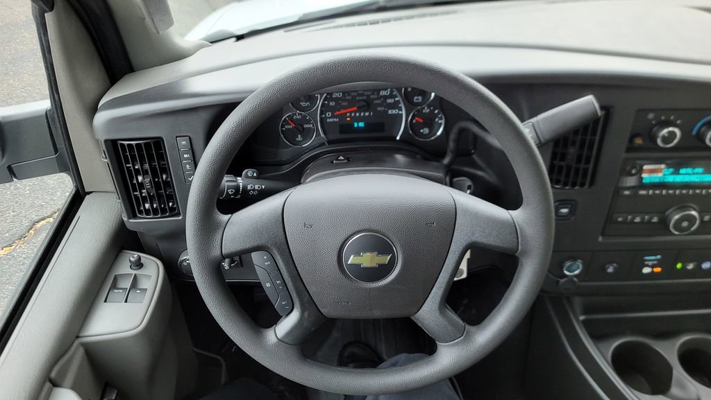 New 2025 Chevrolet Express 2500 Extended image 21