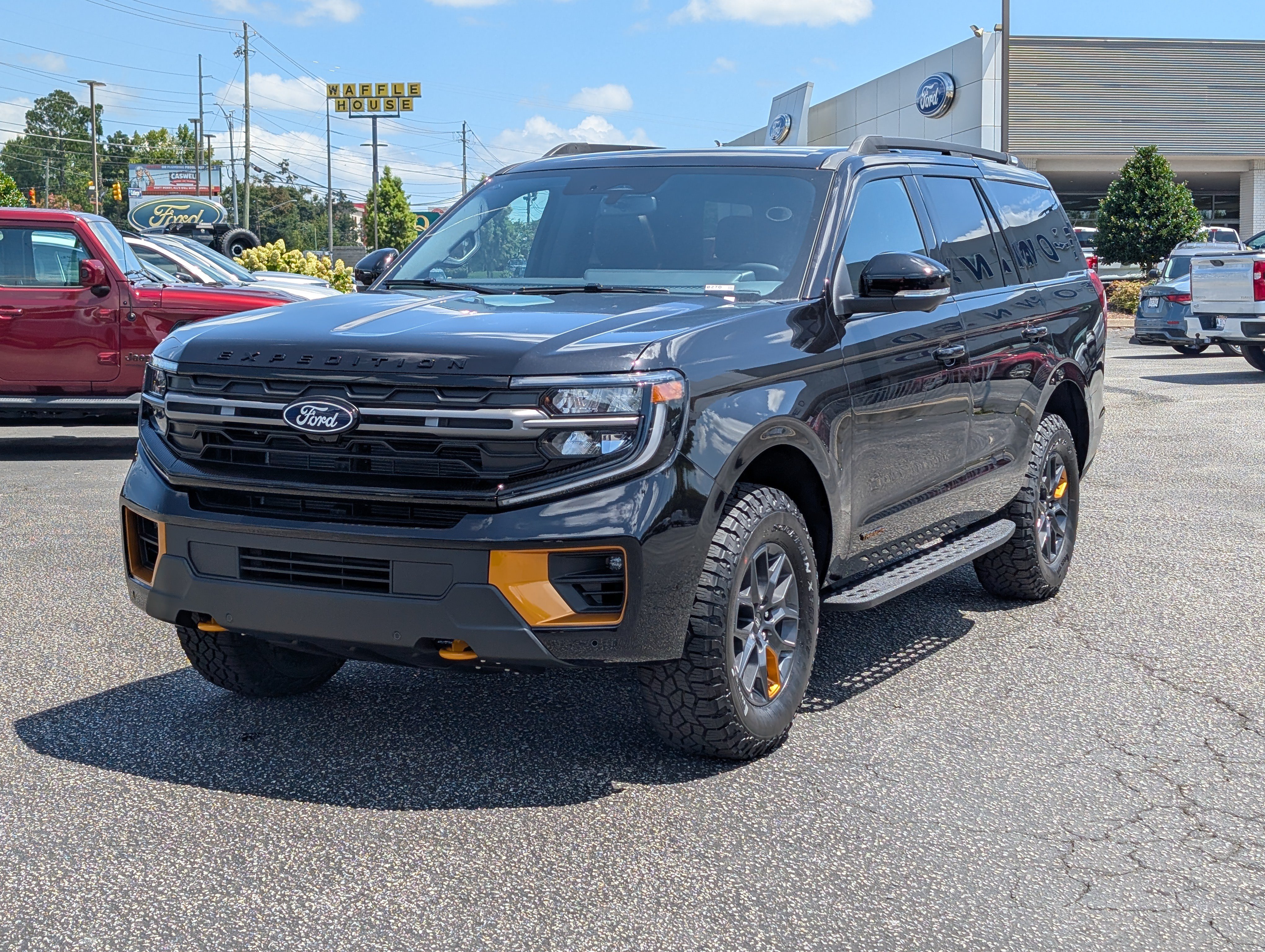 New 2027 Ford Expedition Tremor AWD/4WD image 2