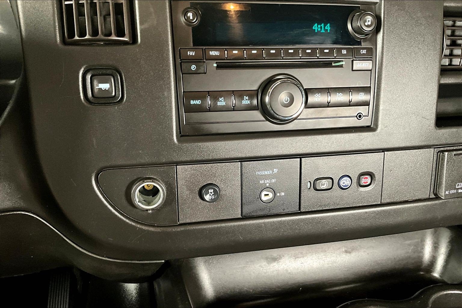 Used 2018 Chevrolet Express 3500 LT w/ LT Preferred Equipment Group RWD image 15